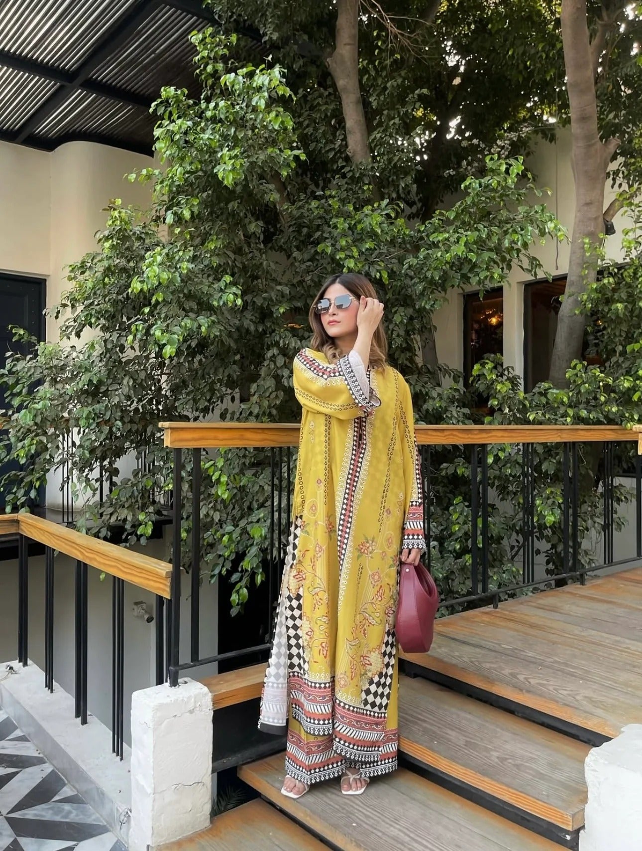 Leon – Silky Lawn 2PC Suit