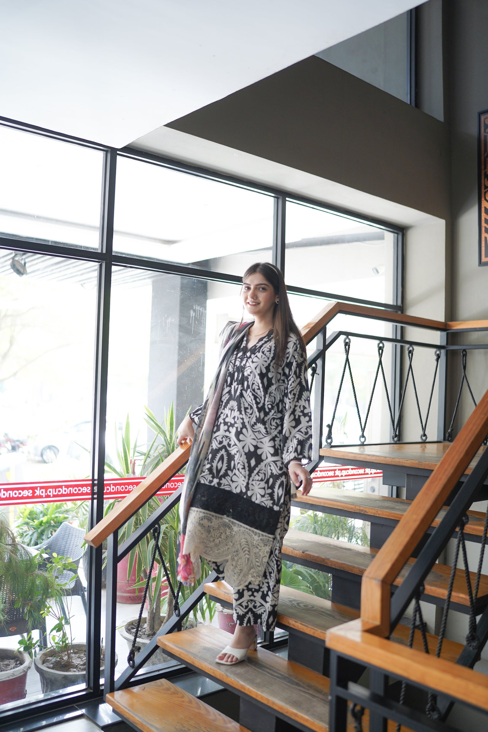 Arina – Silky Lawn 3PC