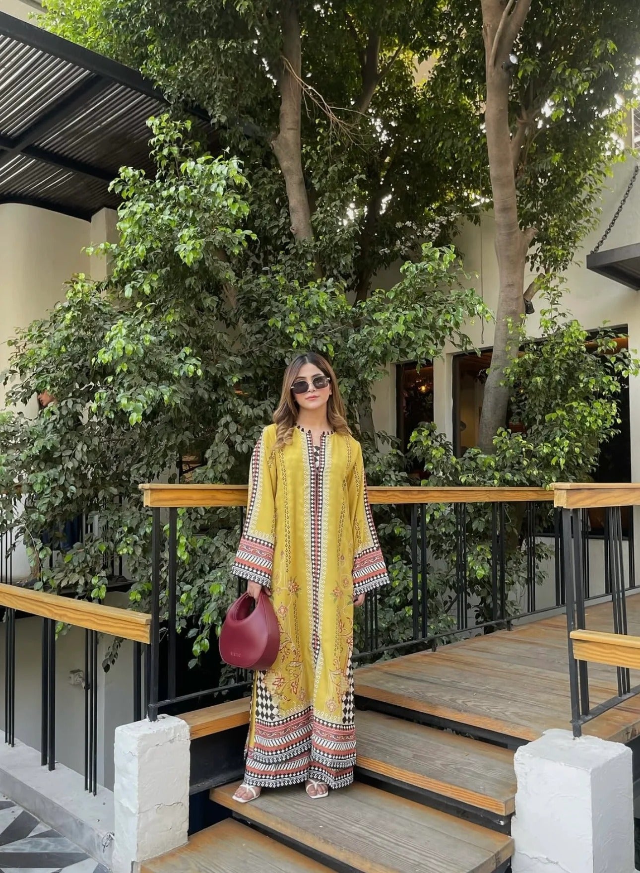 Leon – Silky Lawn 2PC Suit