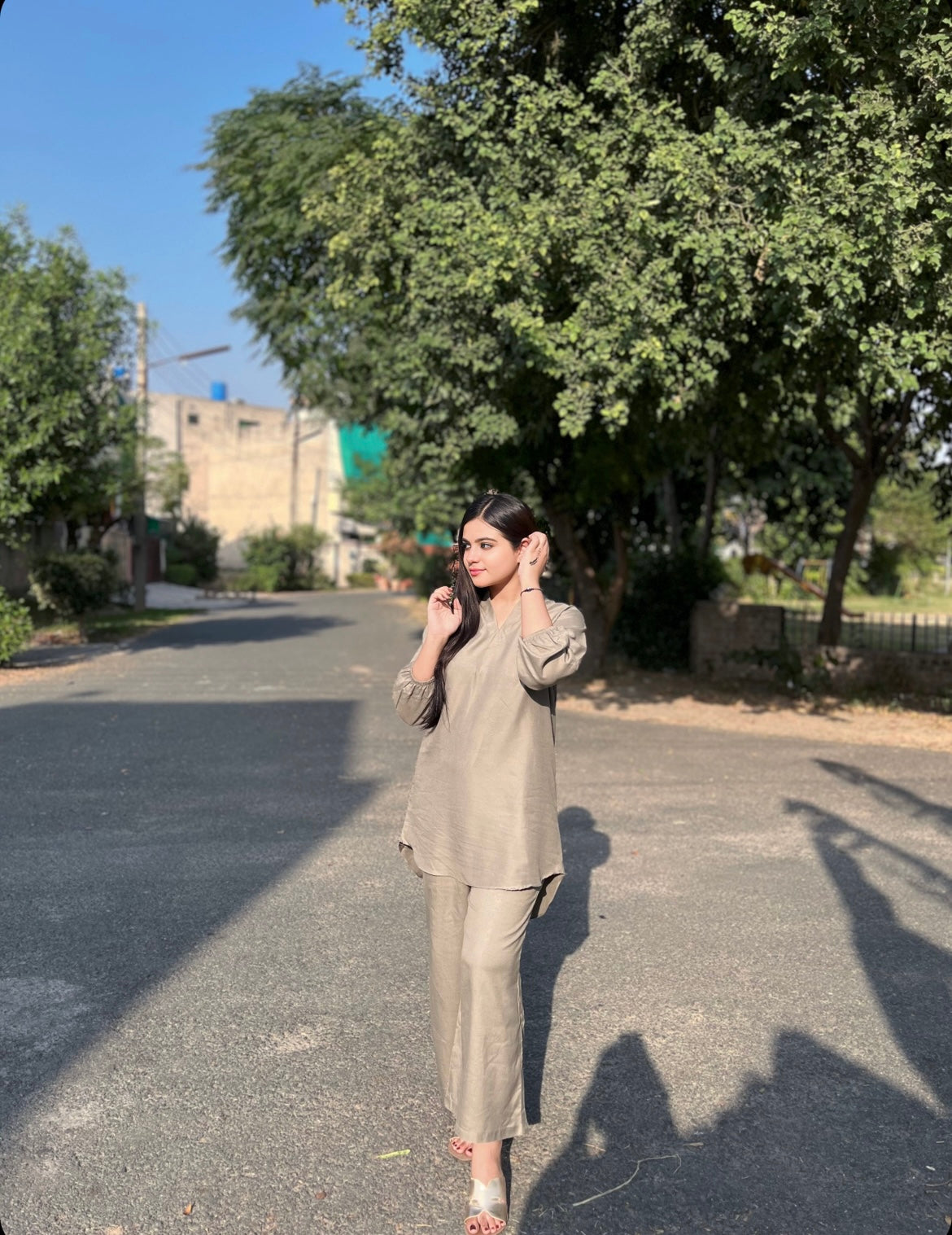 Amel – 2PC Linen Suit