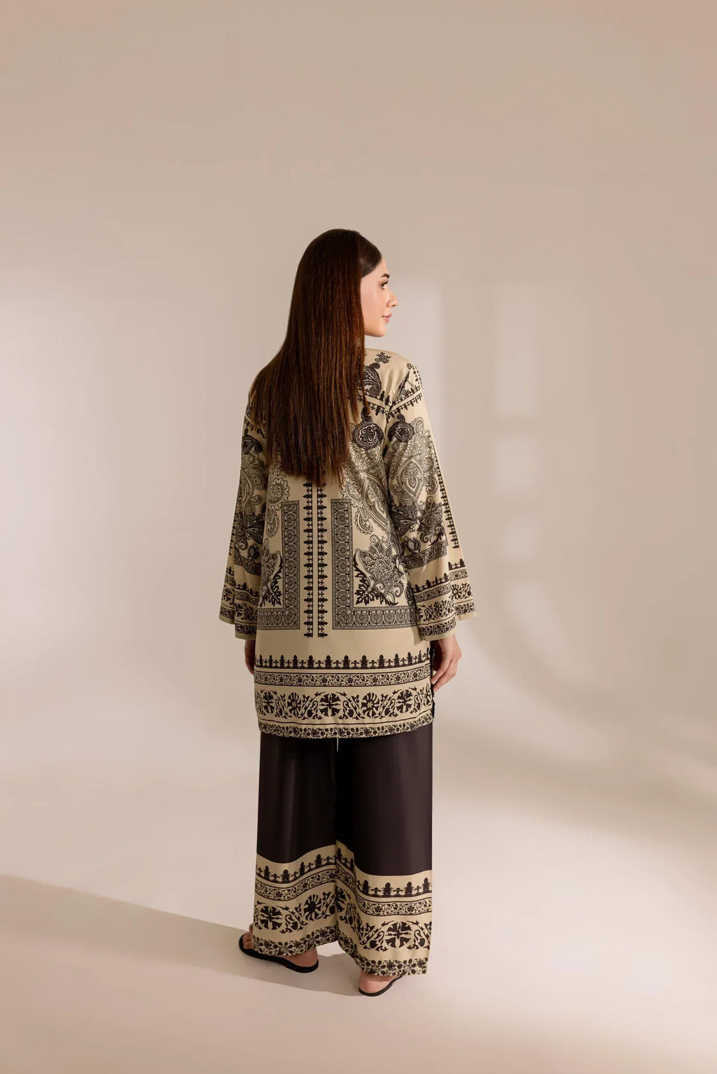 Zari – Grip Silk 2PC Suit