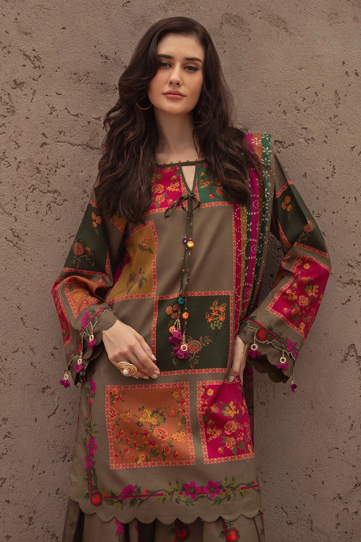 Zunaira Noir – Printed 3-Piece Suit