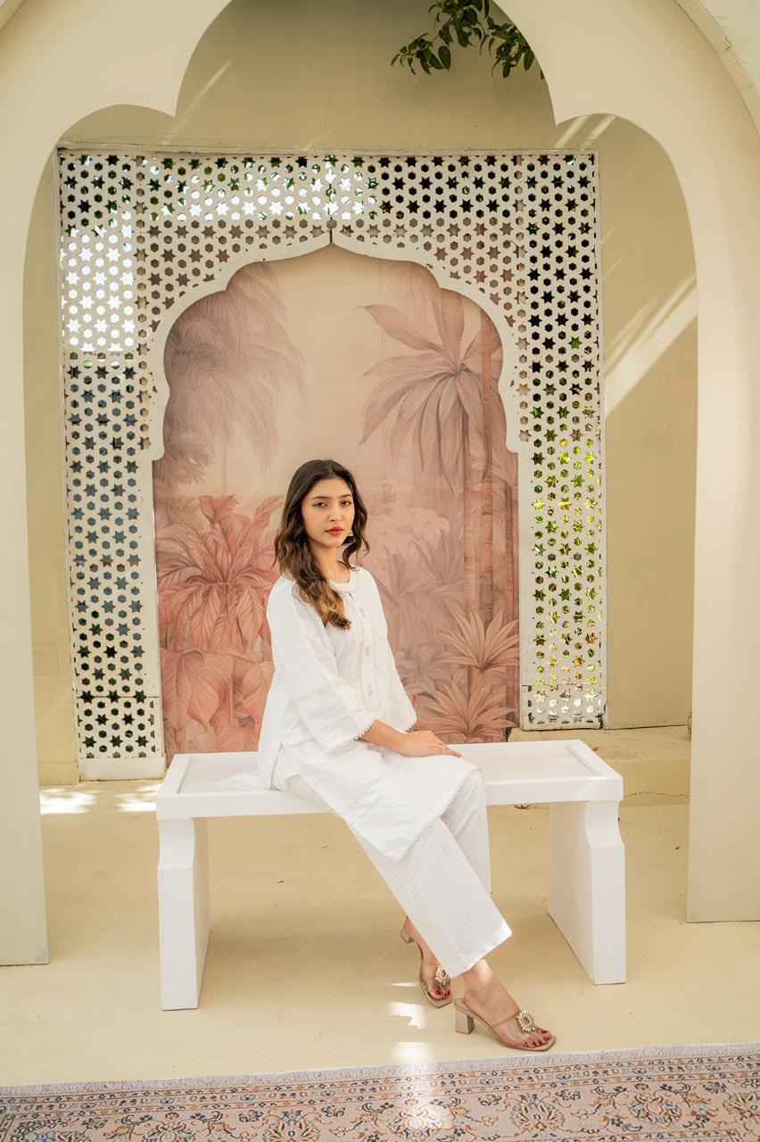 Naina – Premium Linen 2PC Suit