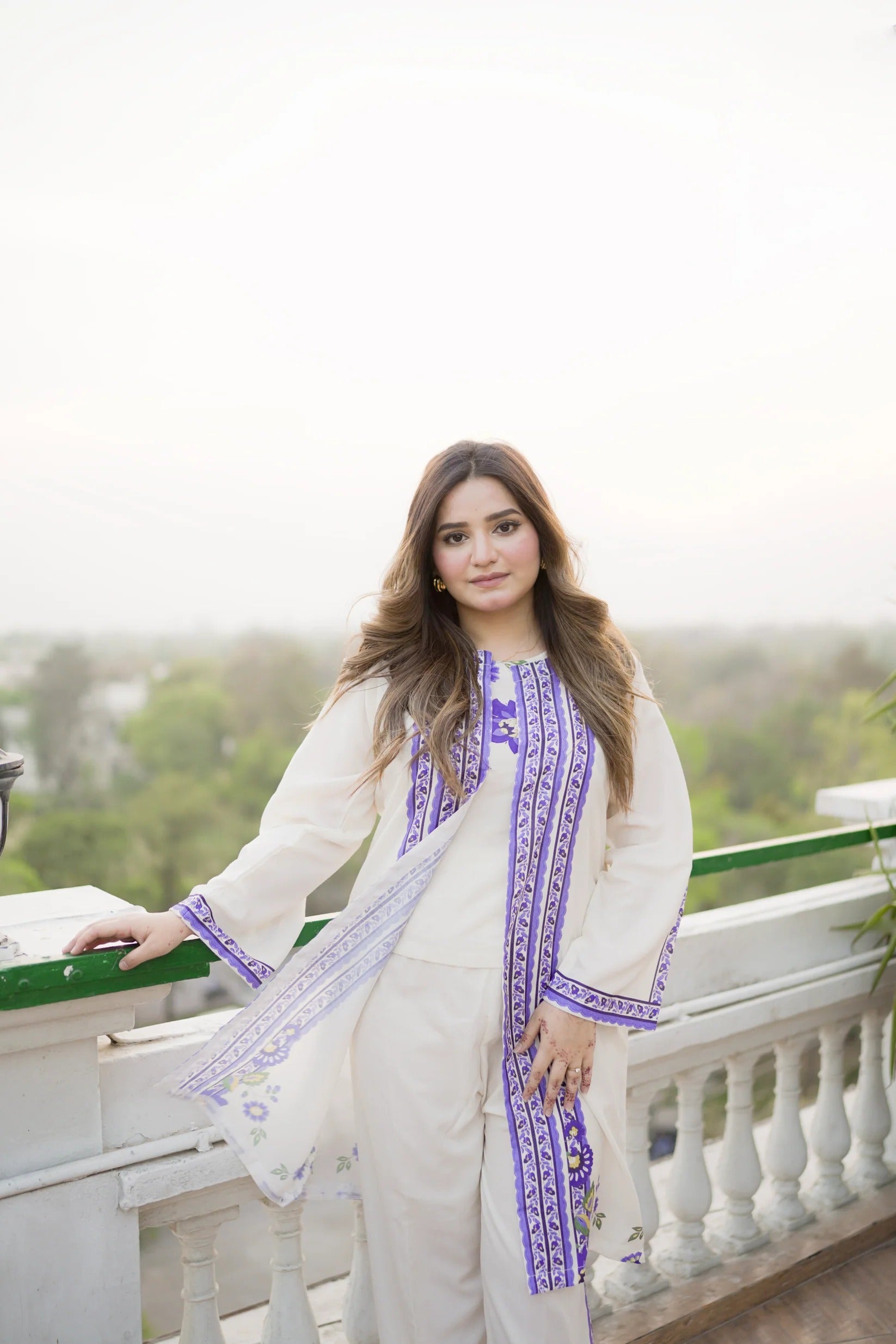 Inzia – Silky Lawn 3PC Suit