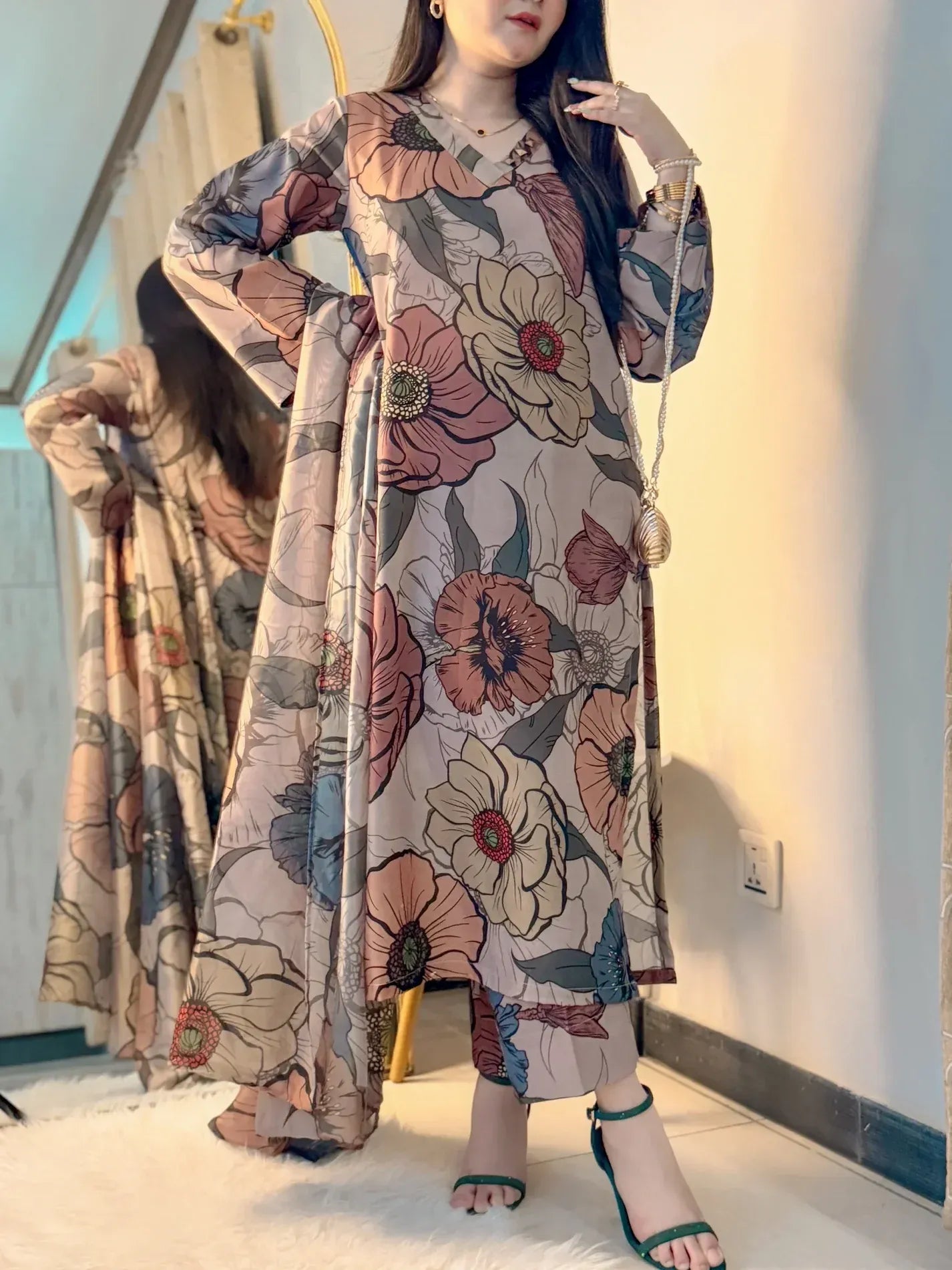 Laleen Skin – Khaddar 3PC Suit