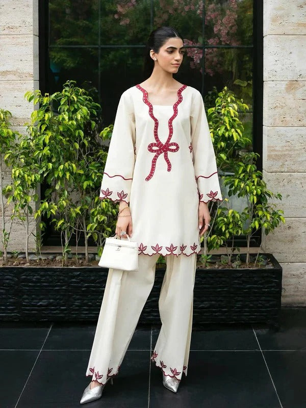 Lunaria Charm – 3PC Embroidered Set