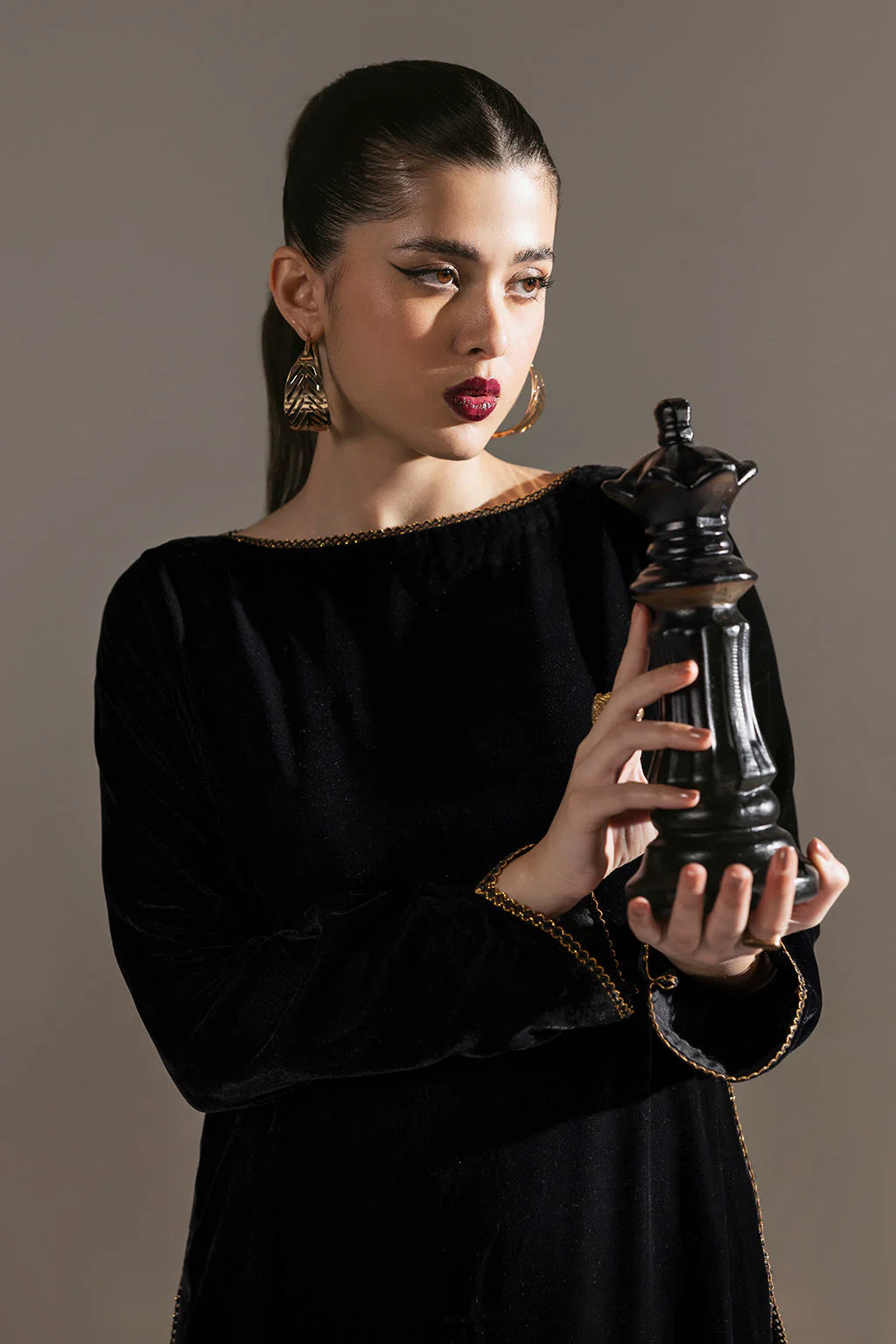 Mars – 2PC Velvet Set