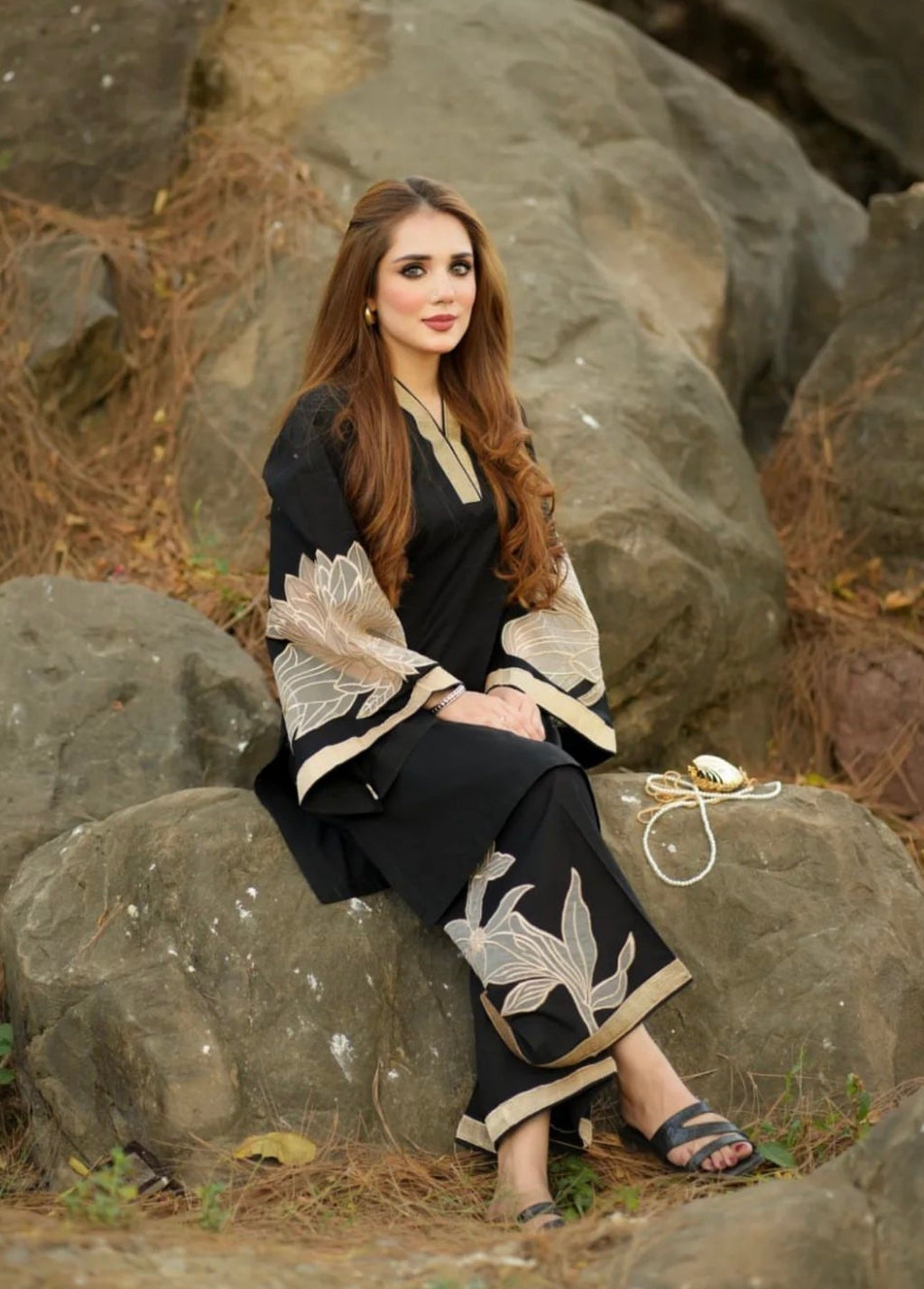 Almond Plazzo Black – Stitched 2PCS