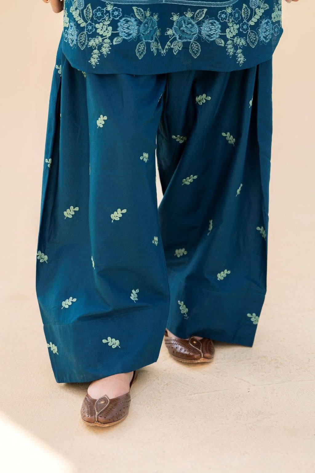 Samra – 3PC Linen Set