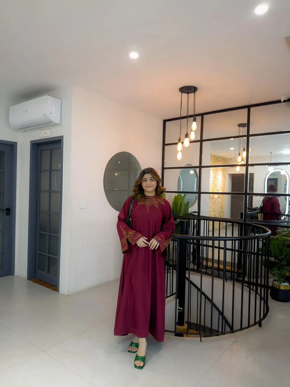 Selina by Durmaan – Embroidered Airline Linen 2-Piece Set