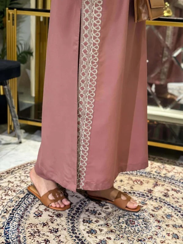 Rukhsaar by Durmaan – Embroidered Stone Linen 2-Piece Set