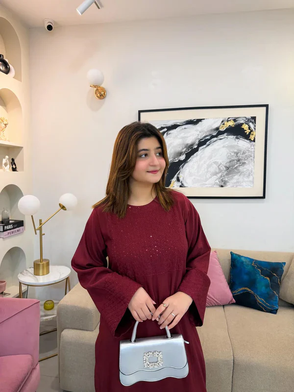 Mehroon Aura – 2PC Embroidered Set