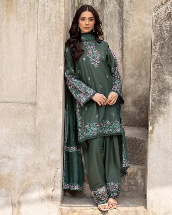 ZARMEEN NOIR – WINTER 3PC EMBROIDERED SUIT