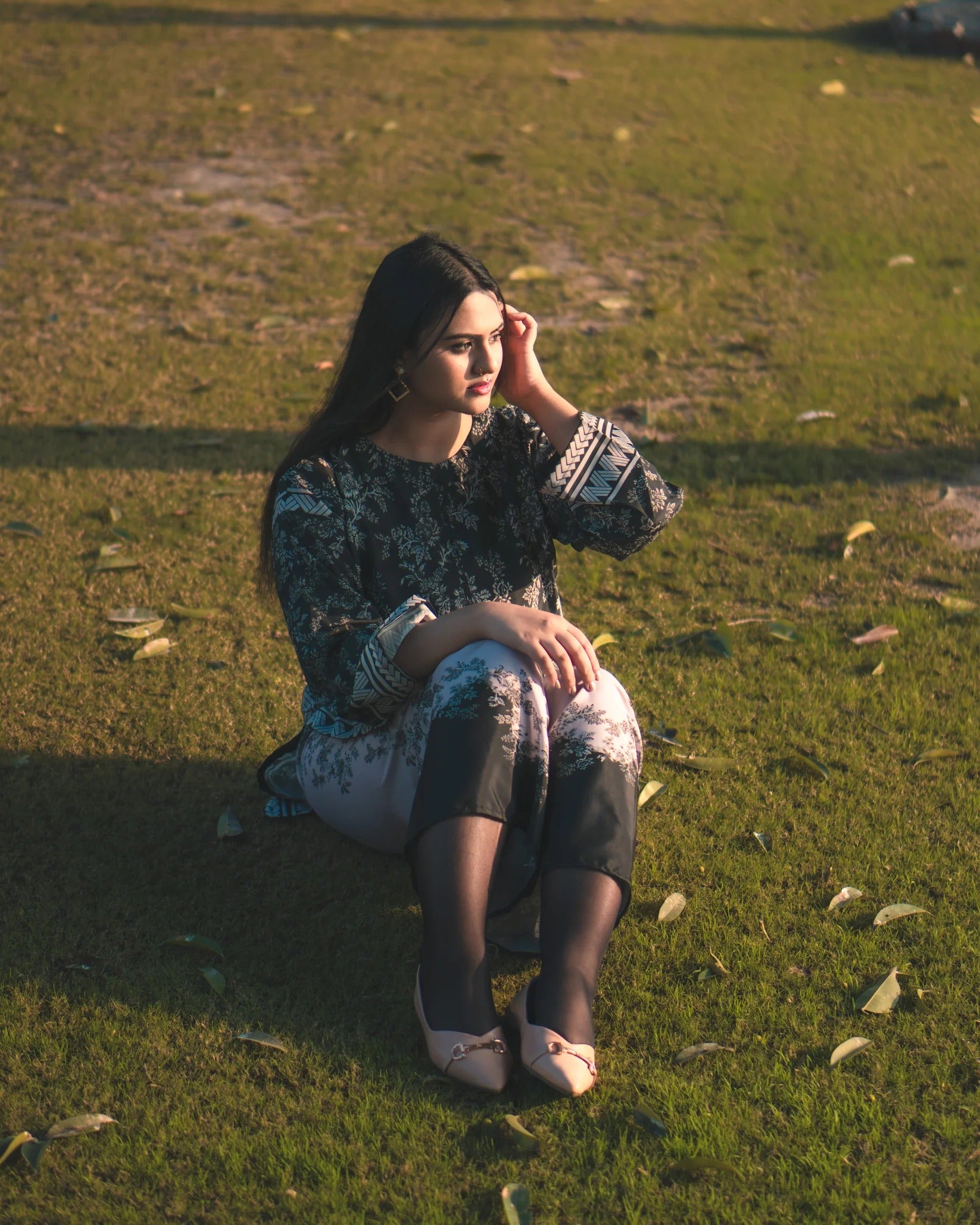 Dilruba Elegance – Silky Lawn 2PC