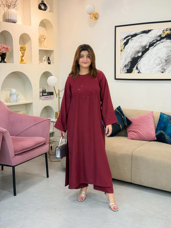 Mehroon Aura – 2PC Embroidered Set