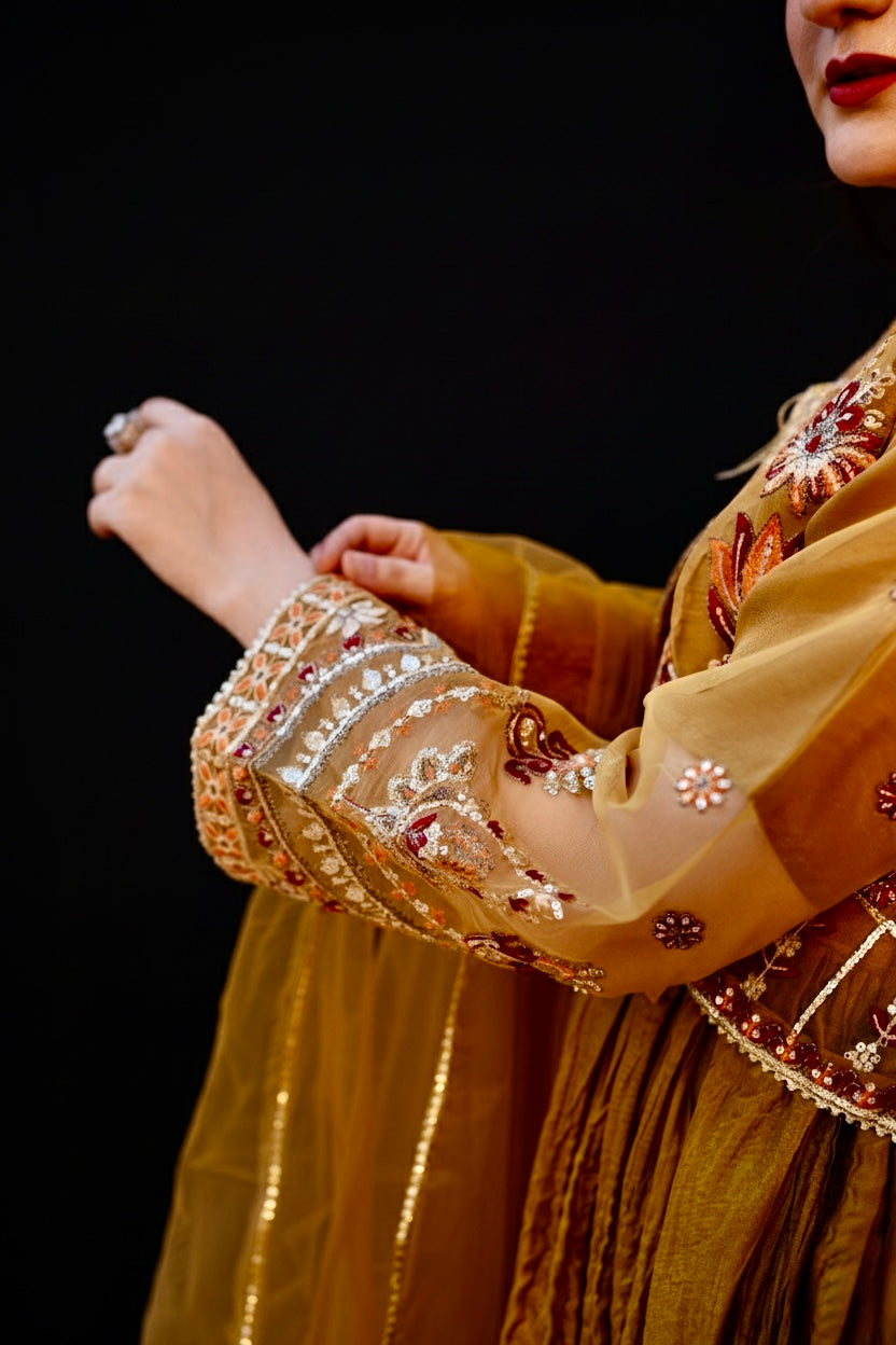 Huda Elegance – 3PC Crush Silk Set