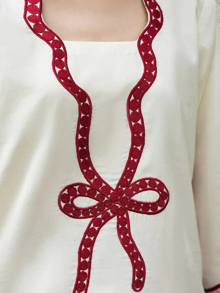 Lunaria Charm – 3PC Embroidered Set