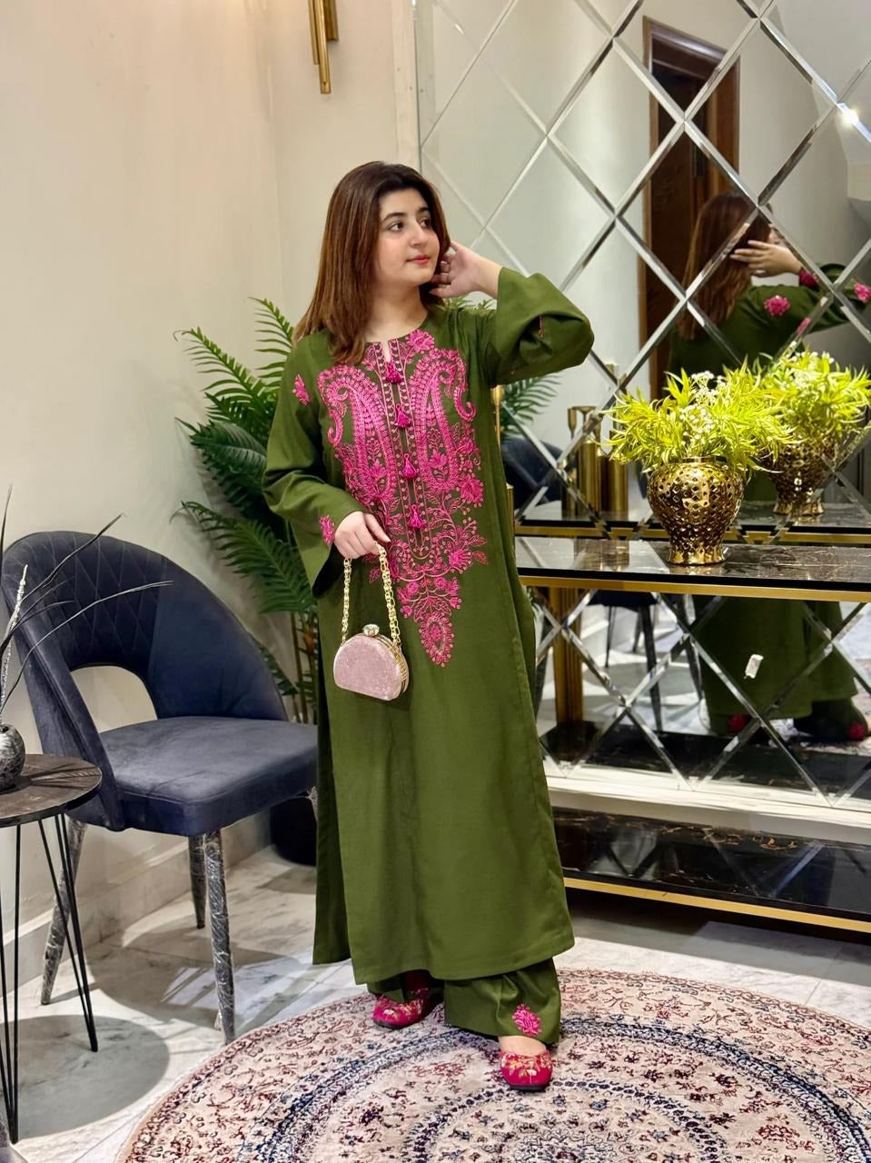 Durmaan Shimmer – Sequin Embroidered Linen 2-Piece Set